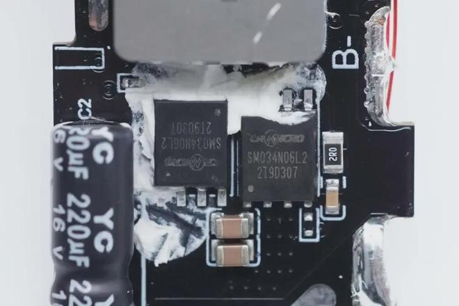 拆解分析倍思自带线充电宝内部用料MG不朽情缘从20W~67W深度(图15)