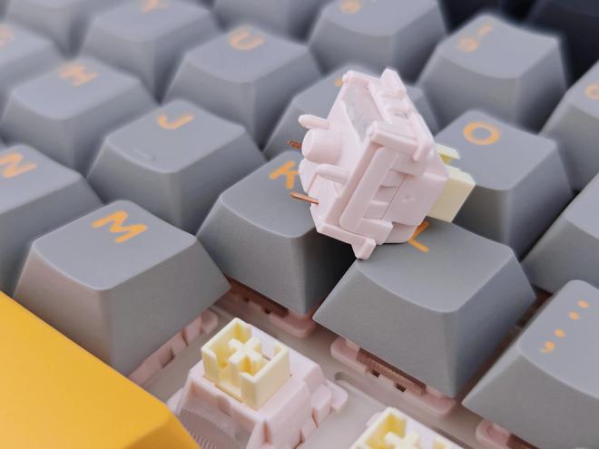 蛛L99带您解锁机械键盘新形态不朽情缘游戏平台触控大屏加持狼(图5)